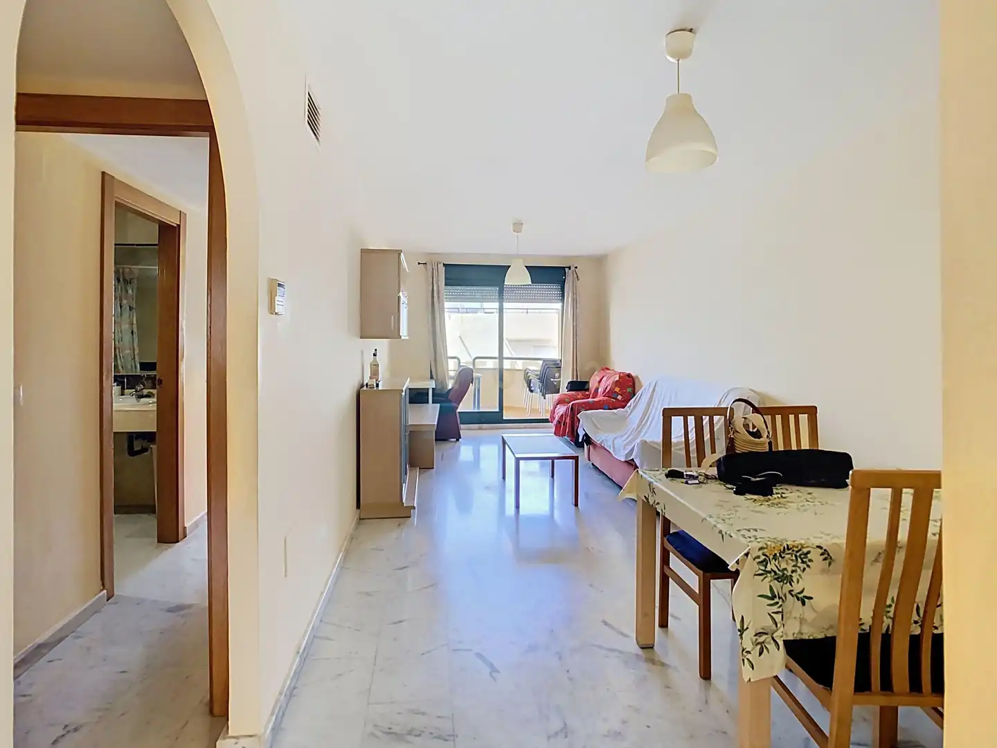 Pis amb piscina en venda a C. Almuñécar, 90, 29630 Benalmádena, Málaga, Spain 2