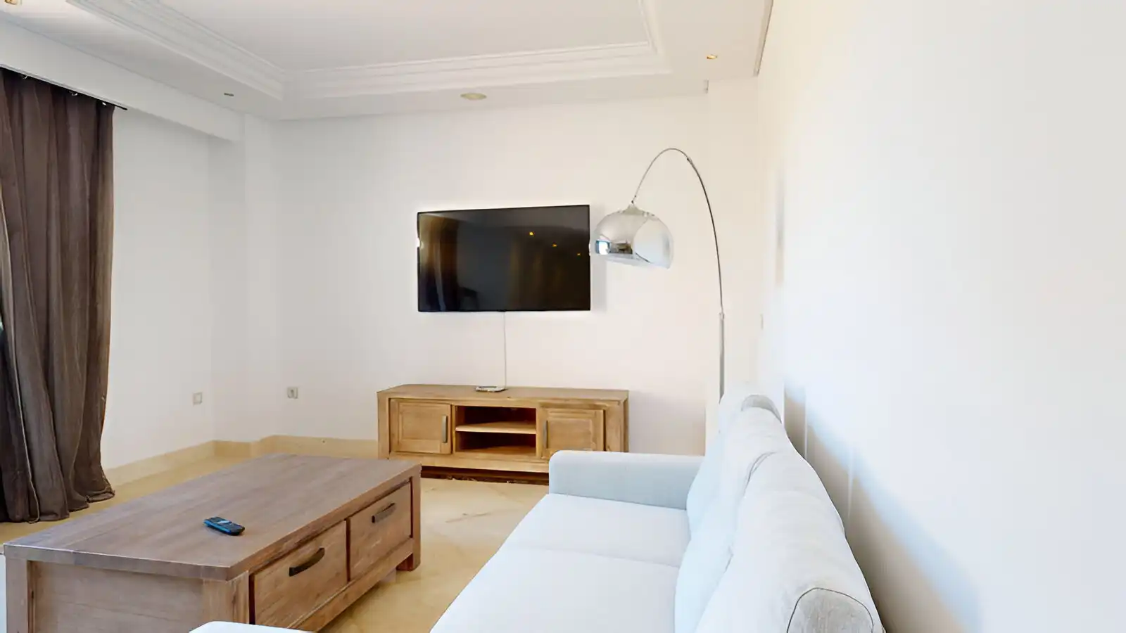 Apartament amb terrassa en venda a Estepona Pueblo, imagen 5