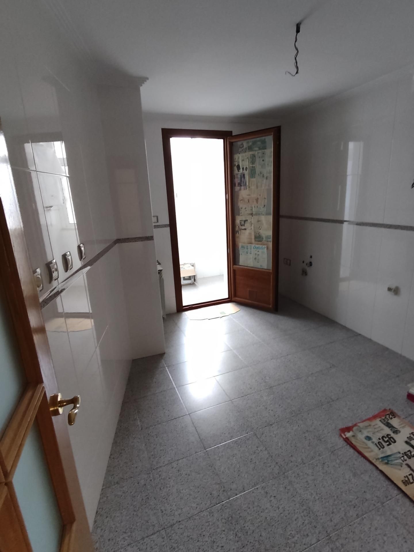 Flat for sale in  Albacete Capital  with Air Conditioner and Heating