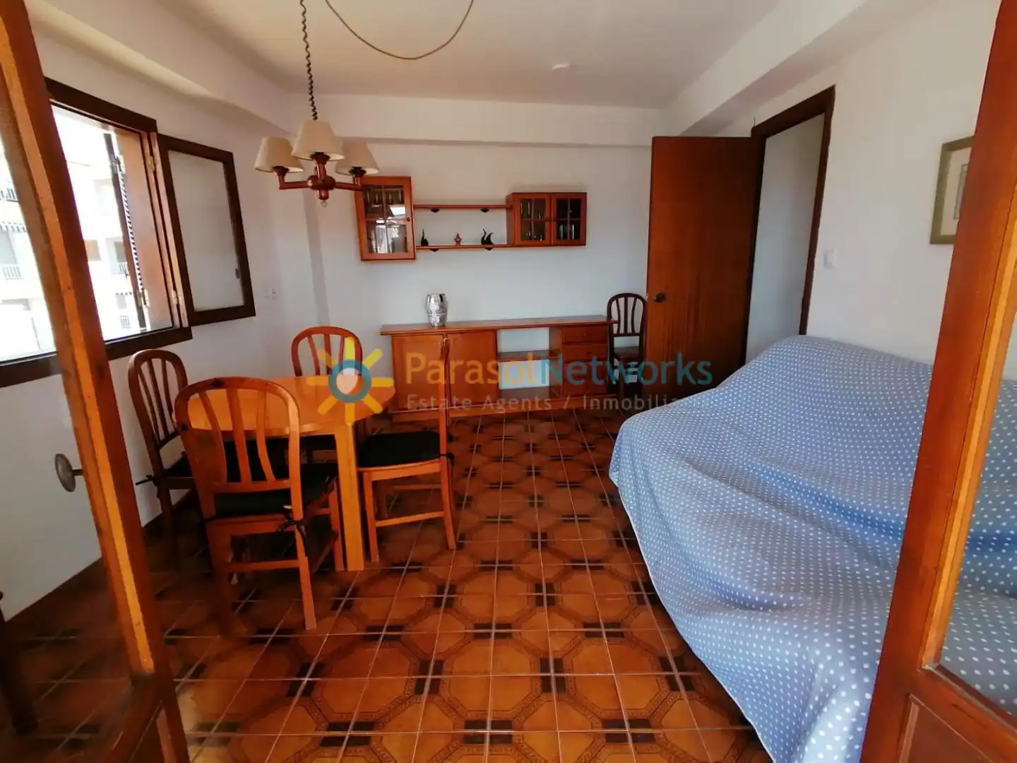 Apartment with terrace to rent in Oliva Playa, imagen 2