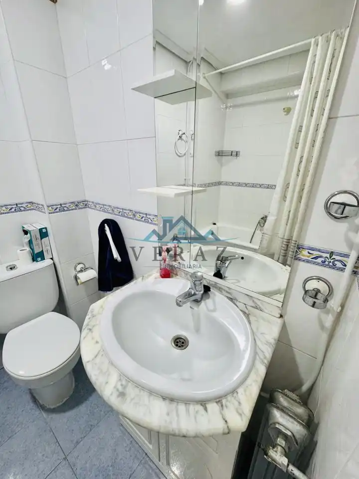 Baño de Piso en venta en Talavera de la Reina con Aire acondicionado, Calefacción y Terraza