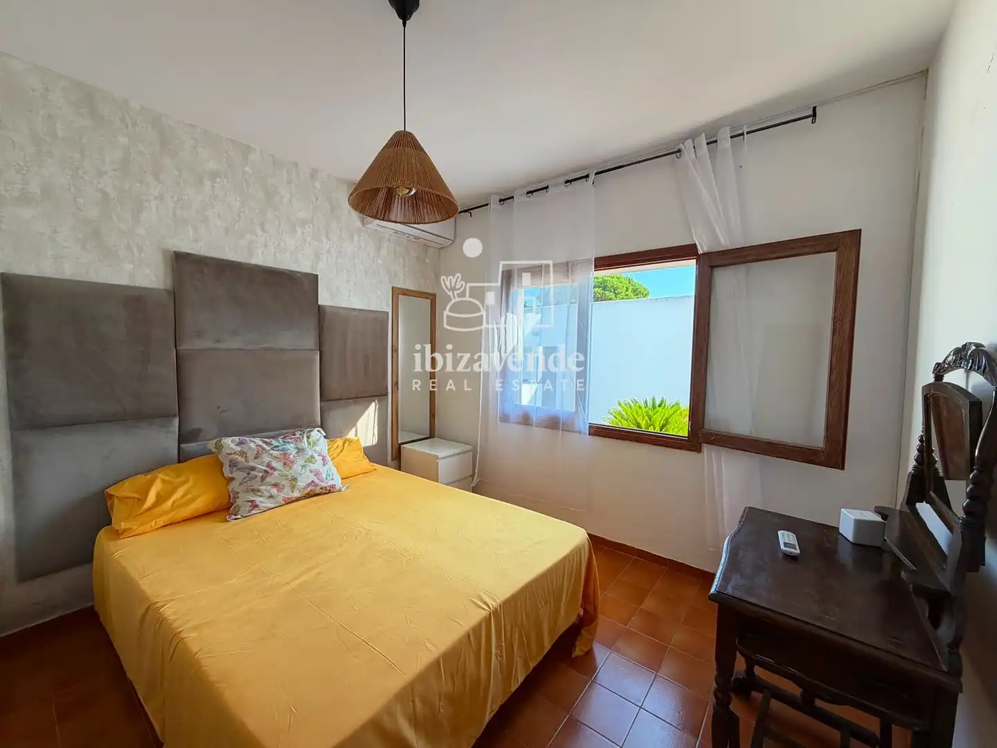 Habitación de Casa o chalet de alquiler en Santa Eulària des Riu con Aire acondicionado, Piscina y Amueblado
