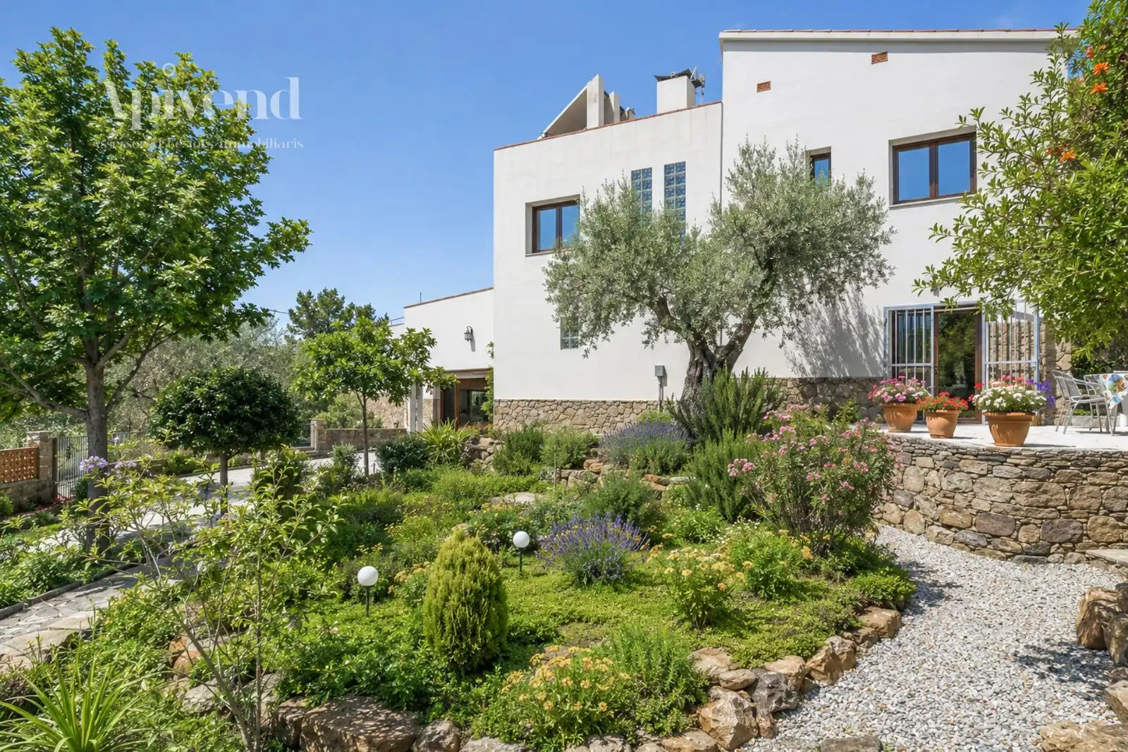 Garden of Houses for sale in Roses  with Air Conditioner, Heating and Private garden