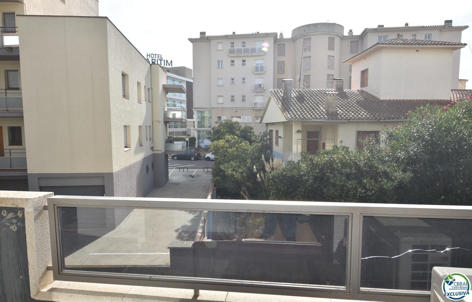 Apartamento en venta en CL DE P CALDERON DE LA BARCA, Salatar