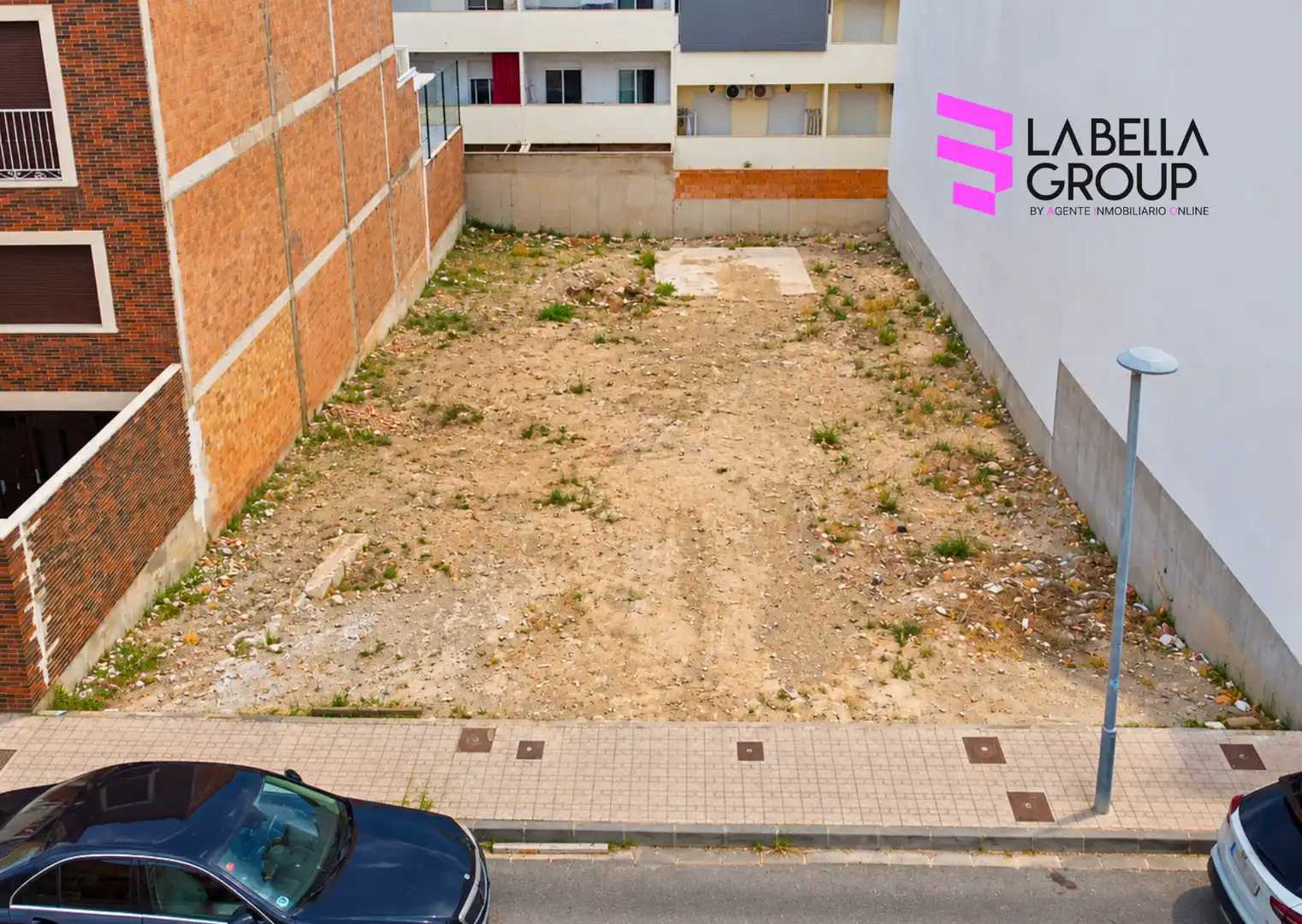 Terreno residencial en venta en Calle Gloria Fuertes