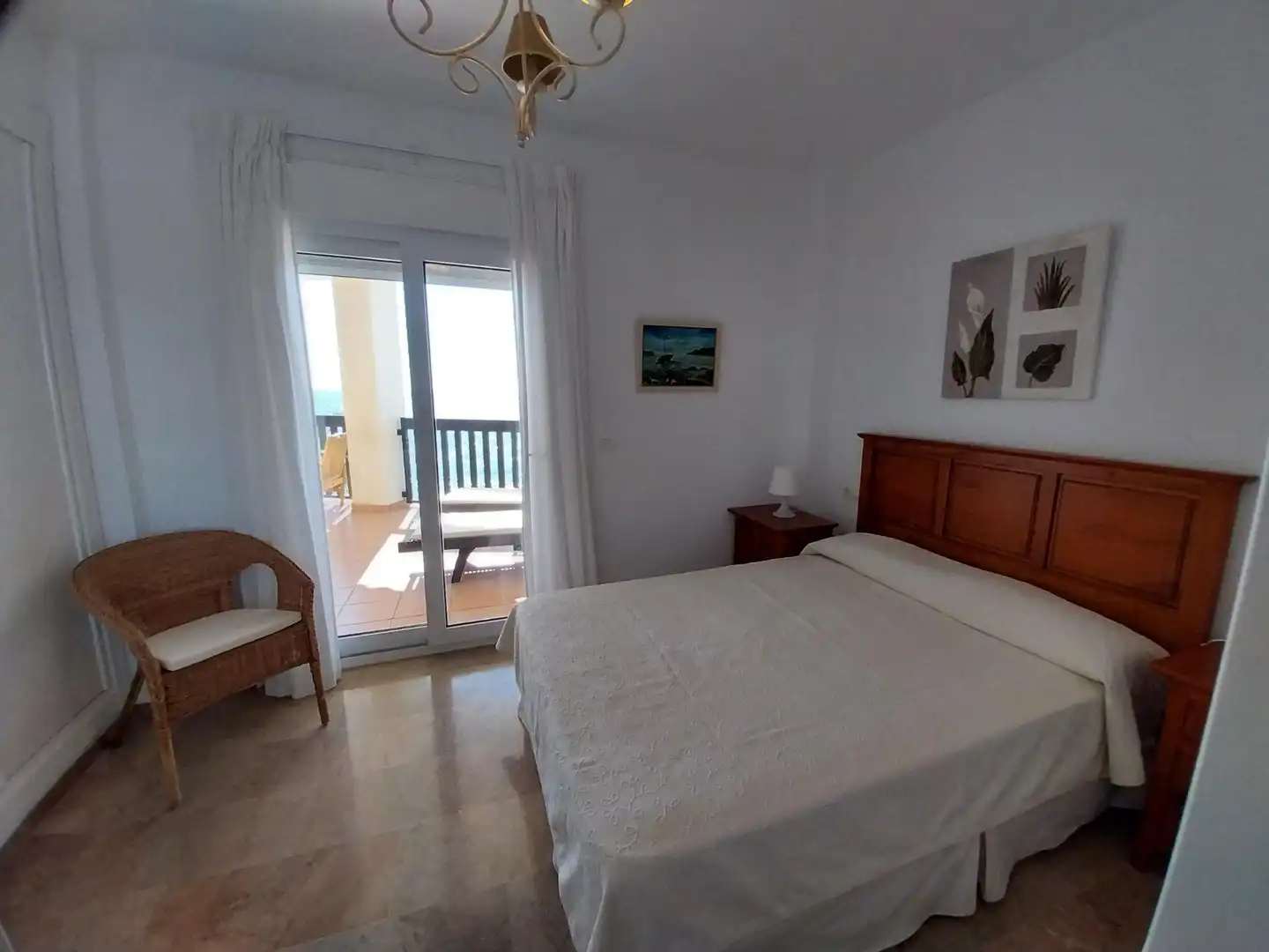 Schlafzimmer von Wohnungen zur Miete in Mijas mit Heizung, Privatgarten und Terrasse
