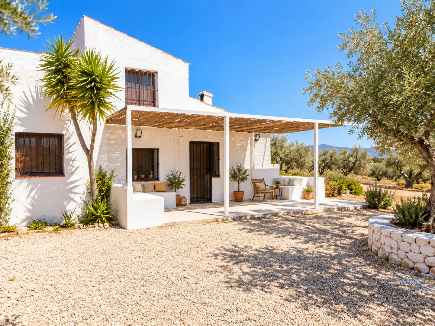 Casa rústica amb jardí en venda a Carrer Ponent, imagen 4