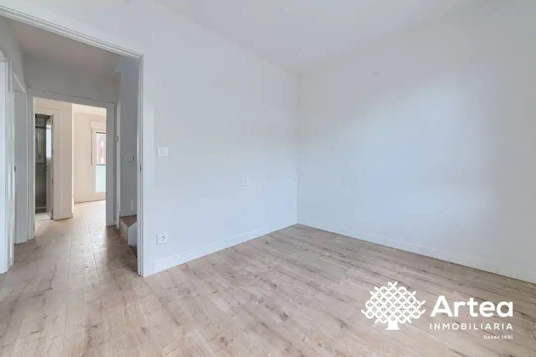 Detached house with terrace for sale in Julian Garaizar Kalea, imagen 30