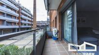 Exterior view of Flat for sale in Sabadell  with Air Conditioner and Balcony