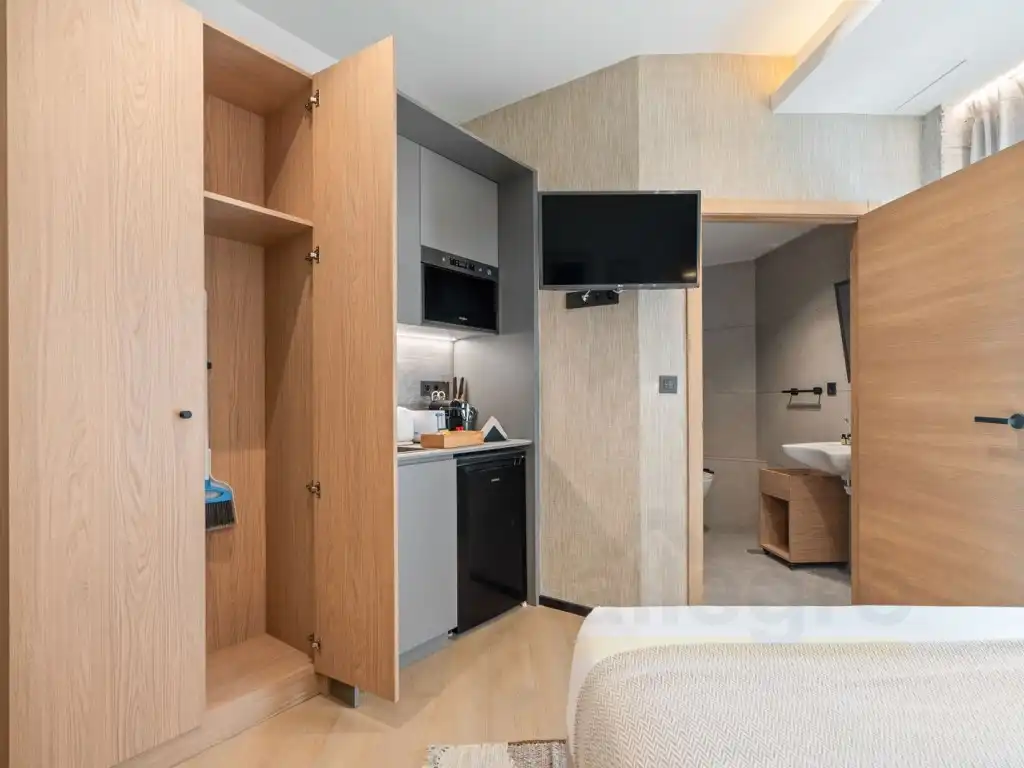 Bedroom of Commercial properties for sale in Puente de Vallecas