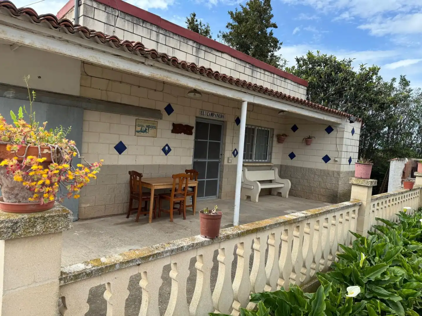Außenansicht von Country house zum Verkauf in Alfaro
