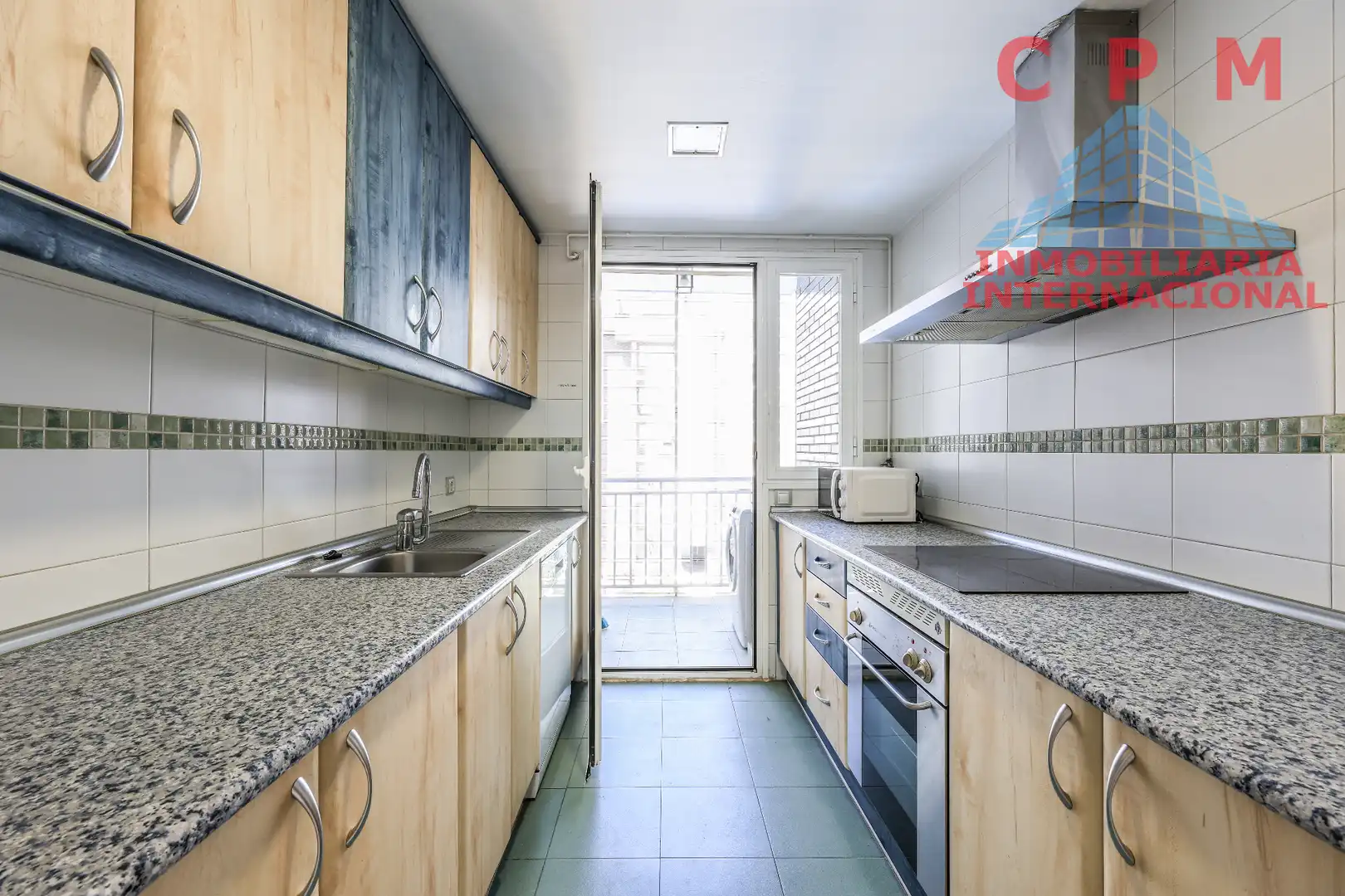 Kitchen of Flat for rent in Madrid  with Air Conditioner, Heating and Parquet flooring