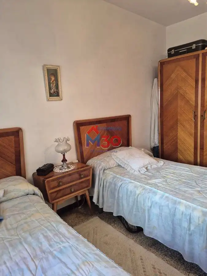 Habitación de Piso en venta en Miranda de Ebro con Calefacción, Terraza y Trastero