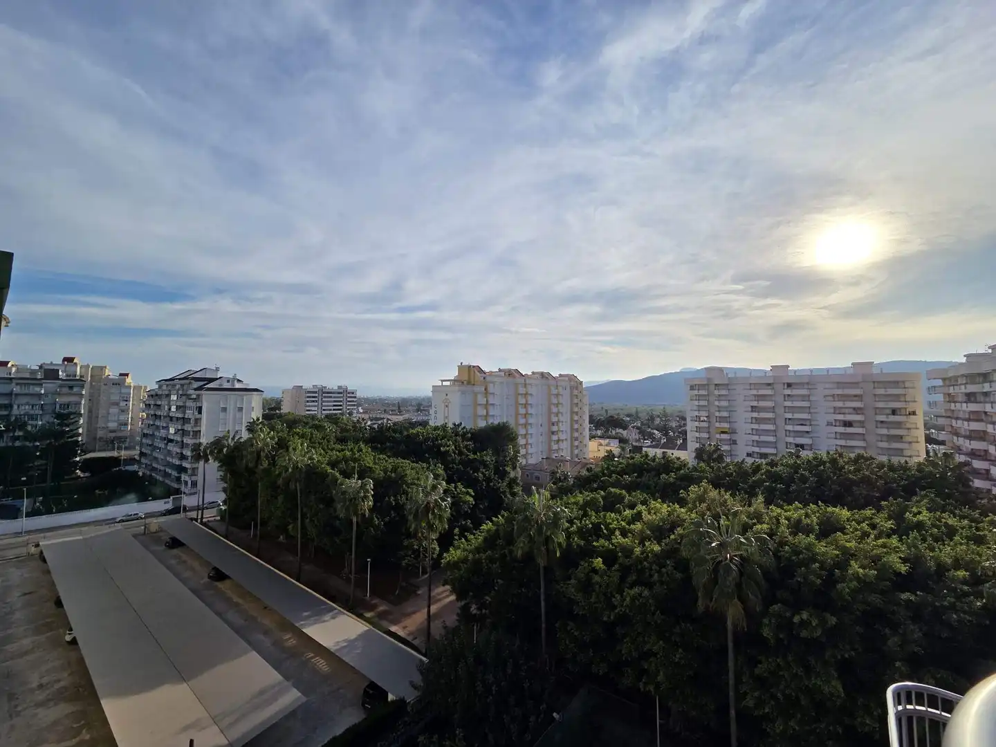 Vista exterior de Àtic en venda en Gandia amb Calefacció, Jardí privat i Terrassa