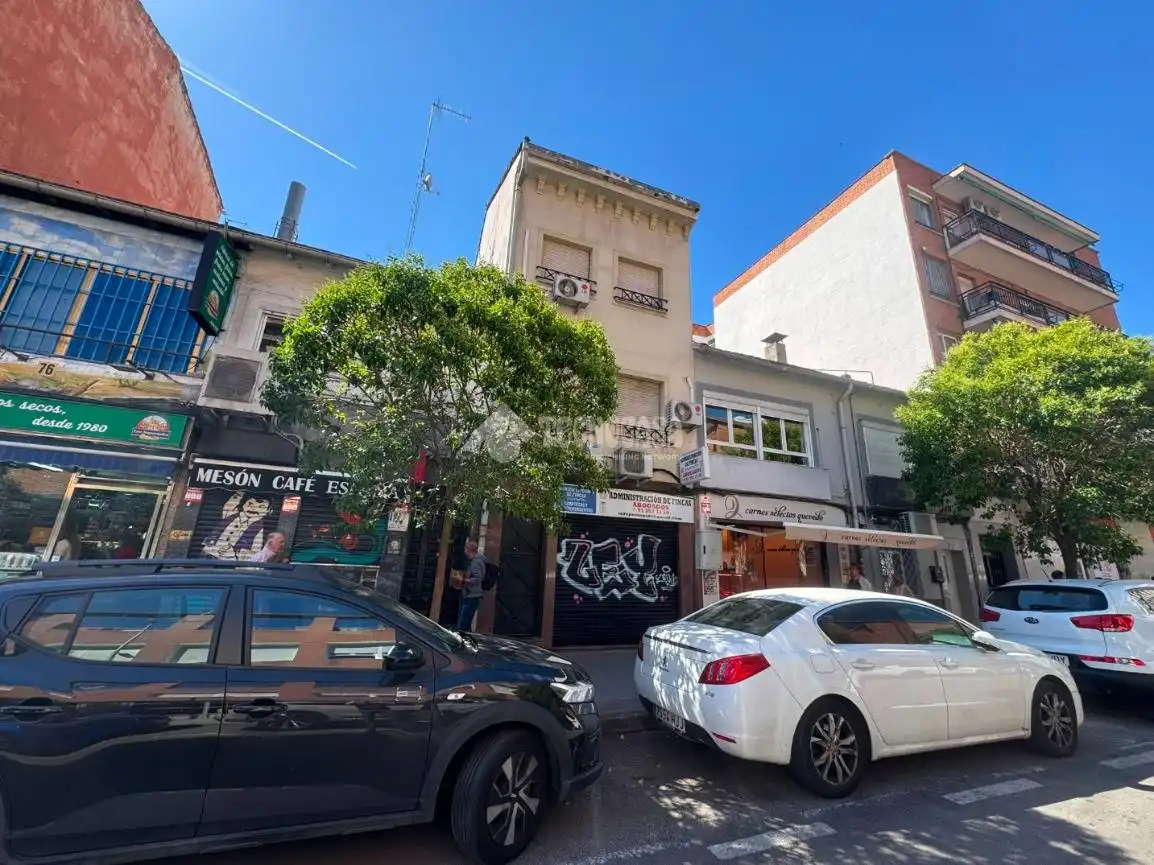 Exterior view of Buildings for sale in Madrid