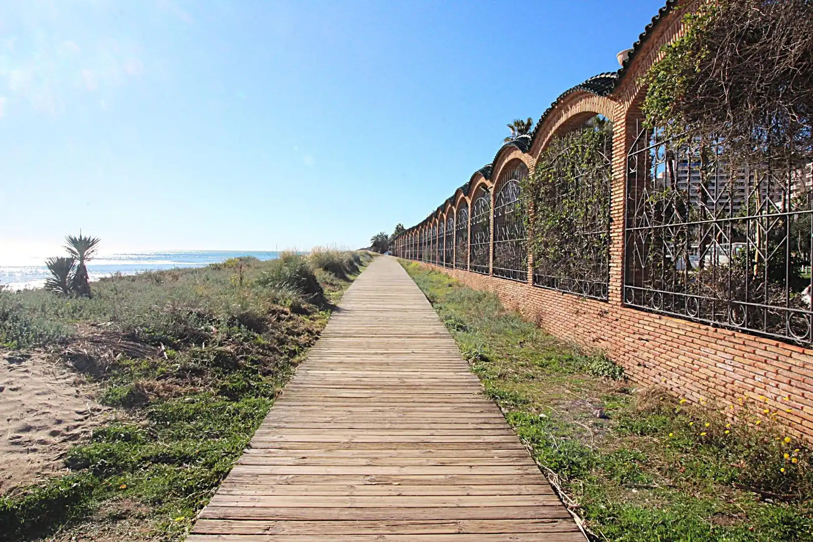 Vista exterior de Apartamento en venta en Oropesa del Mar / Orpesa con Jardín privado, Terraza y Amueblado