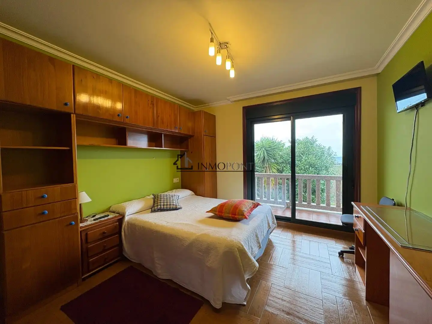 Bedroom of Houses for sale in Marín