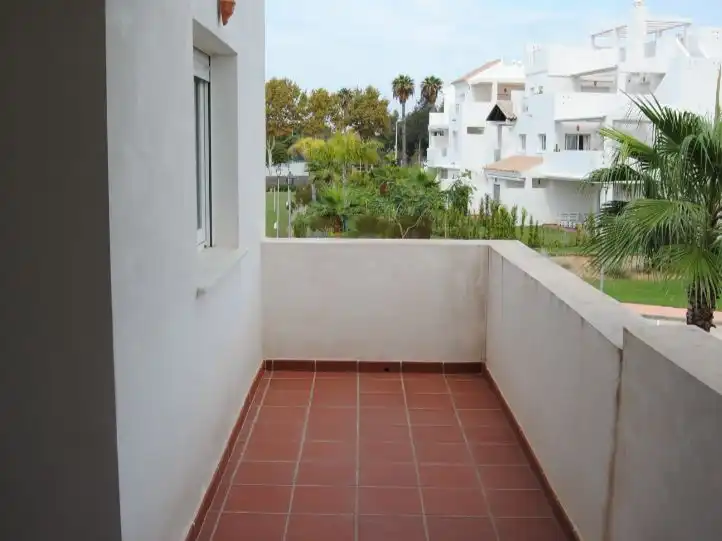 Vista exterior de Pis en venda en Chipiona amb Terrassa