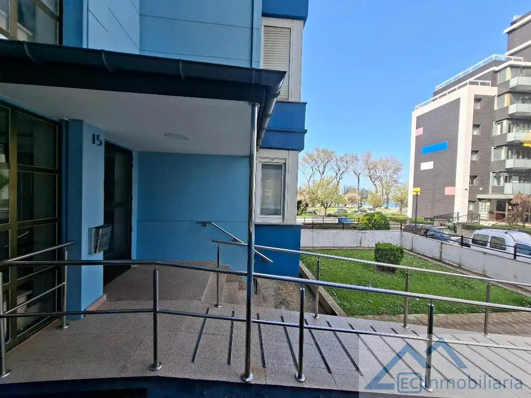 Vista exterior de Piso en venta en Santander con Calefacción