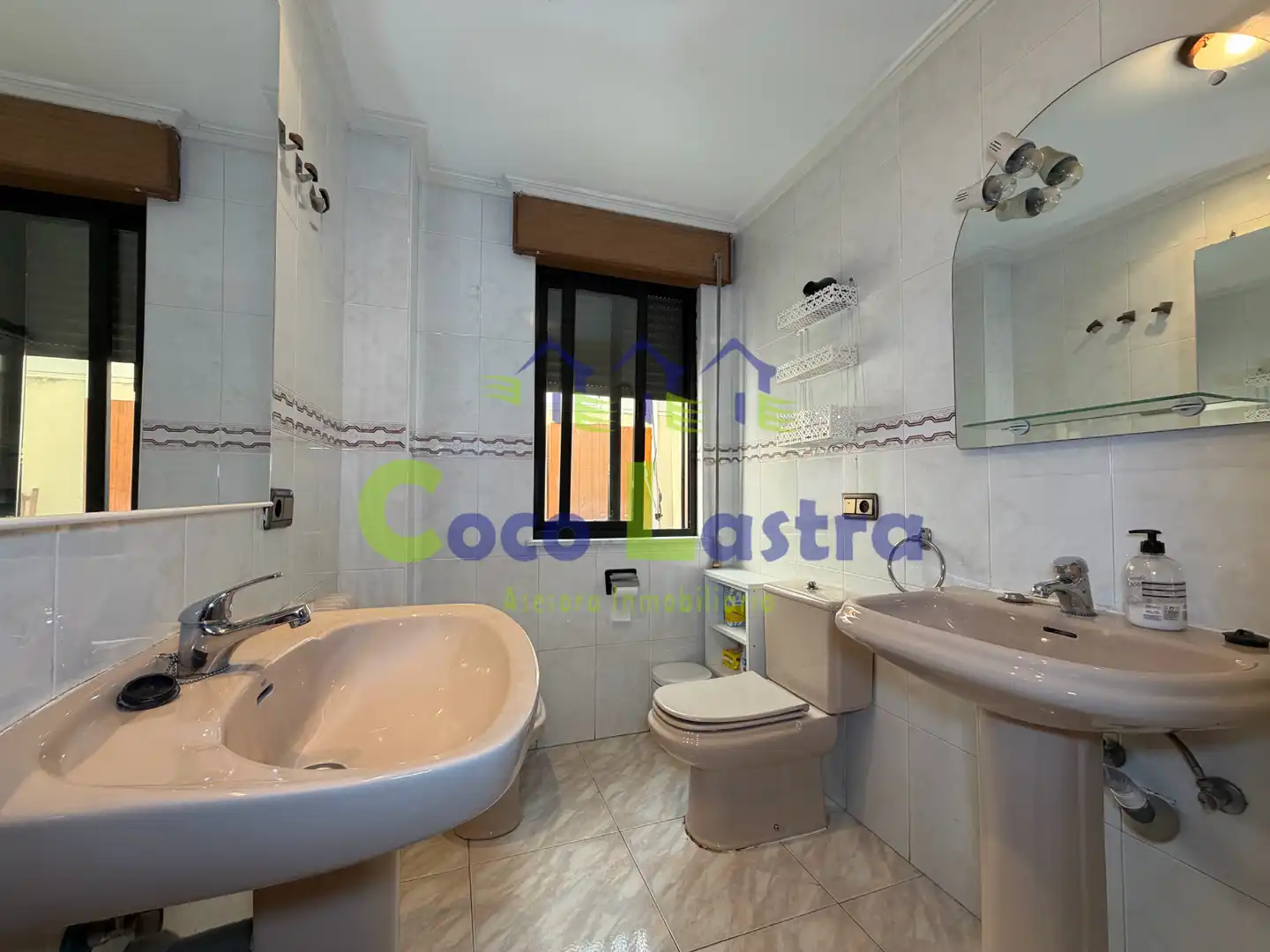 Baño de Piso en venta en Salamanca con Calefacción, Terraza y Lavadora
