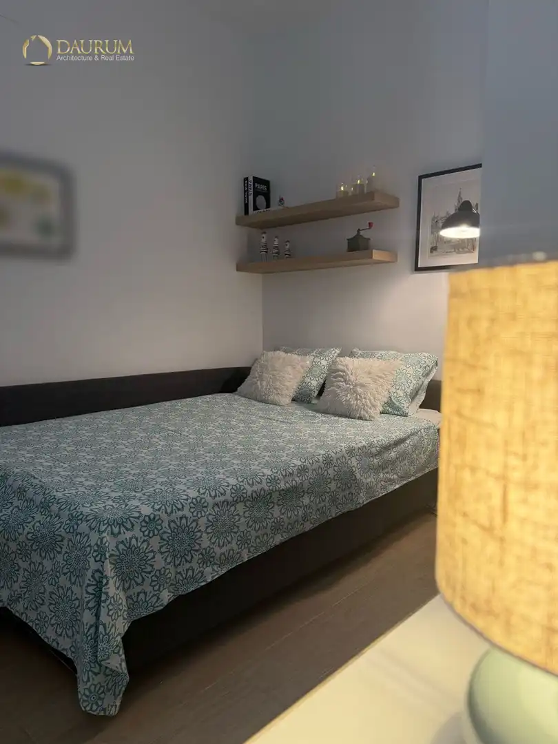 Habitación de Apartamento en venta en Sevilla con Aire acondicionado, Calefacción y Amueblado