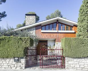 Vista exterior de Casa o xalet en venda en La Pobla de Claramunt amb Aire condicionat, Calefacció i Jardí privat