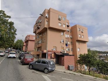 Pis amb ascensor en venda a San Bernabé