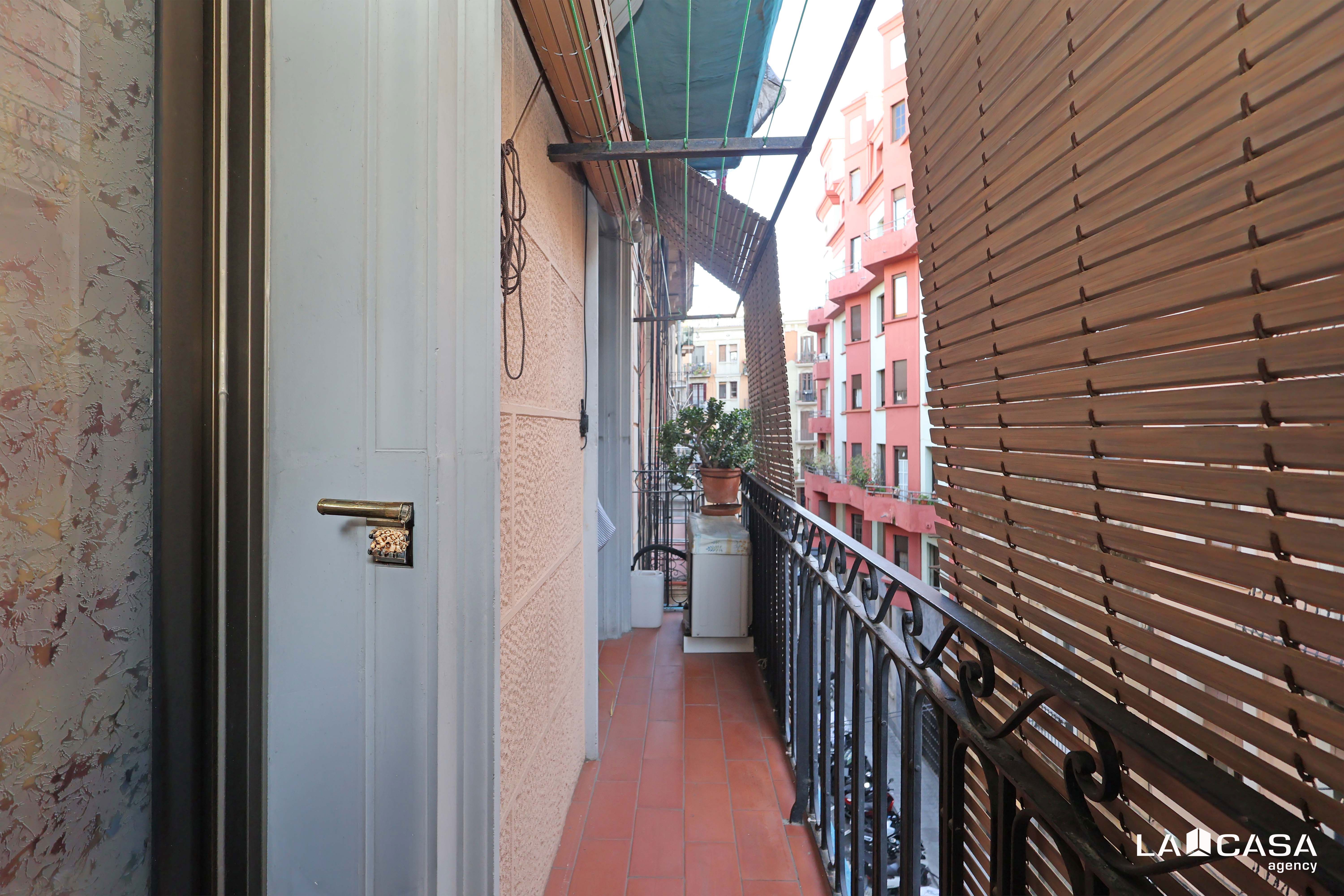 Balcony of Flat for sale in  Barcelona Capital