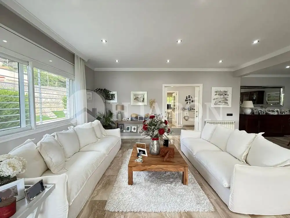 Casa con piscina en venta en Teià