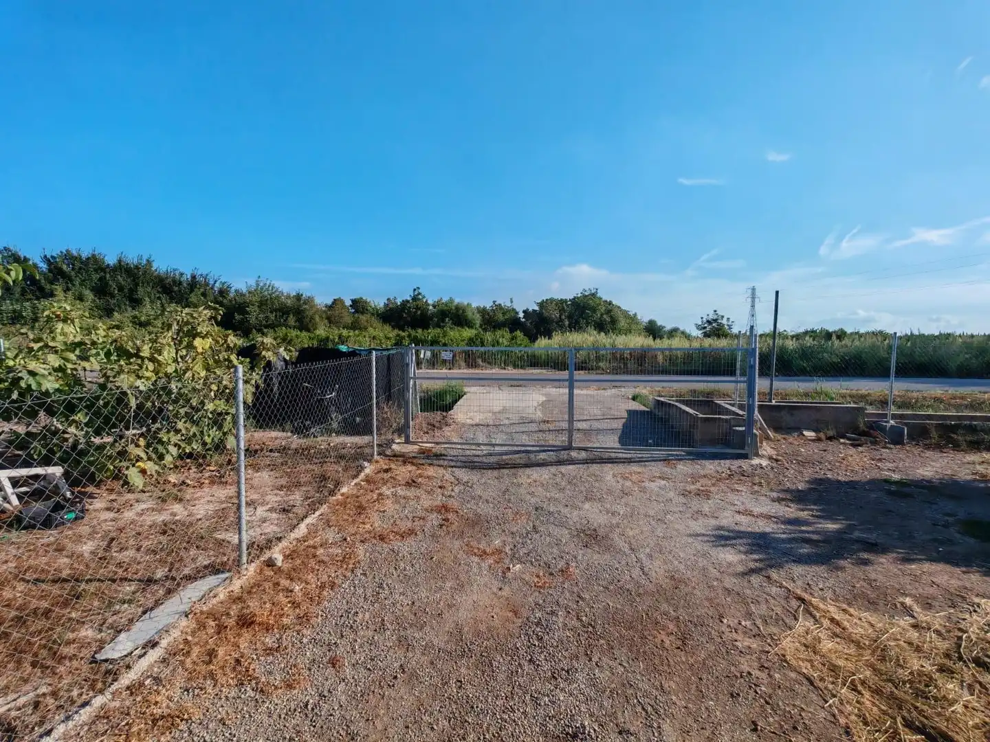 Rural land for sale in Benavites
