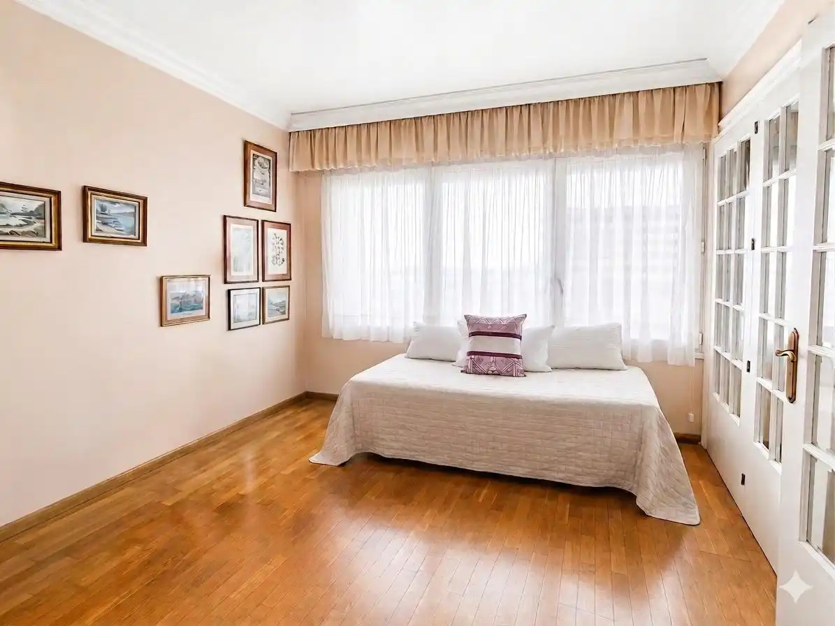 Schlafzimmer von Wohnung zum Verkauf in Barcelona mit Privatgarten und Parkett