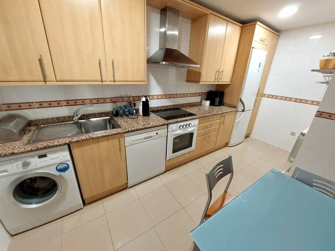 Cocina de Casa adosada en venta en Fuenlabrada con Aire acondicionado, Calefacción y Piscina comunitaria