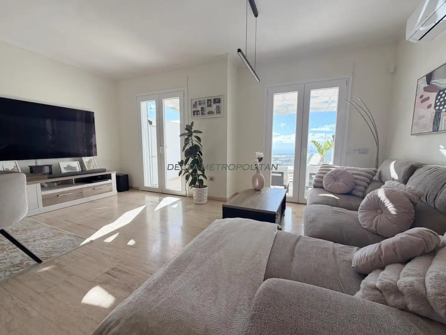 Wohnzimmer von Haus oder Chalet zum Verkauf in Arona mit Klimaanlage, Terrasse und Abstellraum