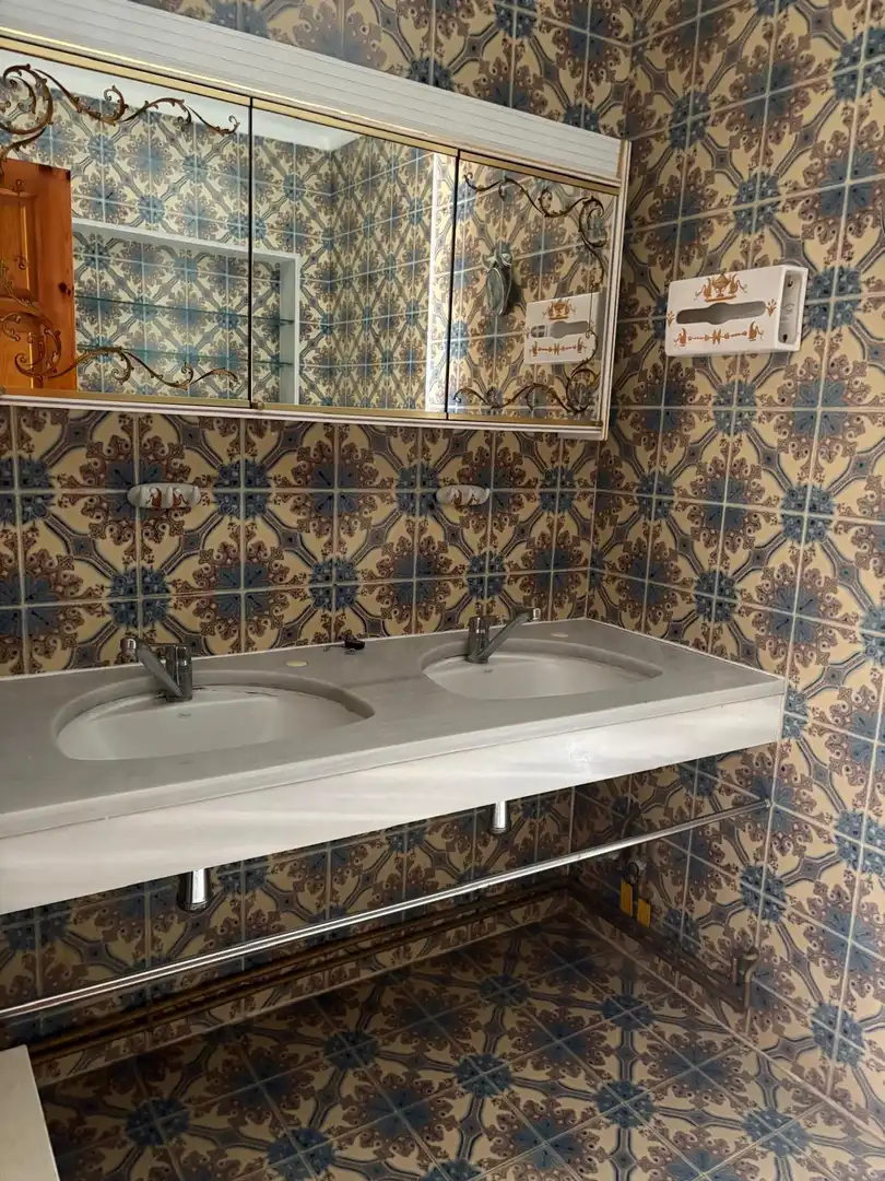 Bany de Casa o xalet en venda en L'Estartit amb Aire condicionat, Calefacció i Jardí privat