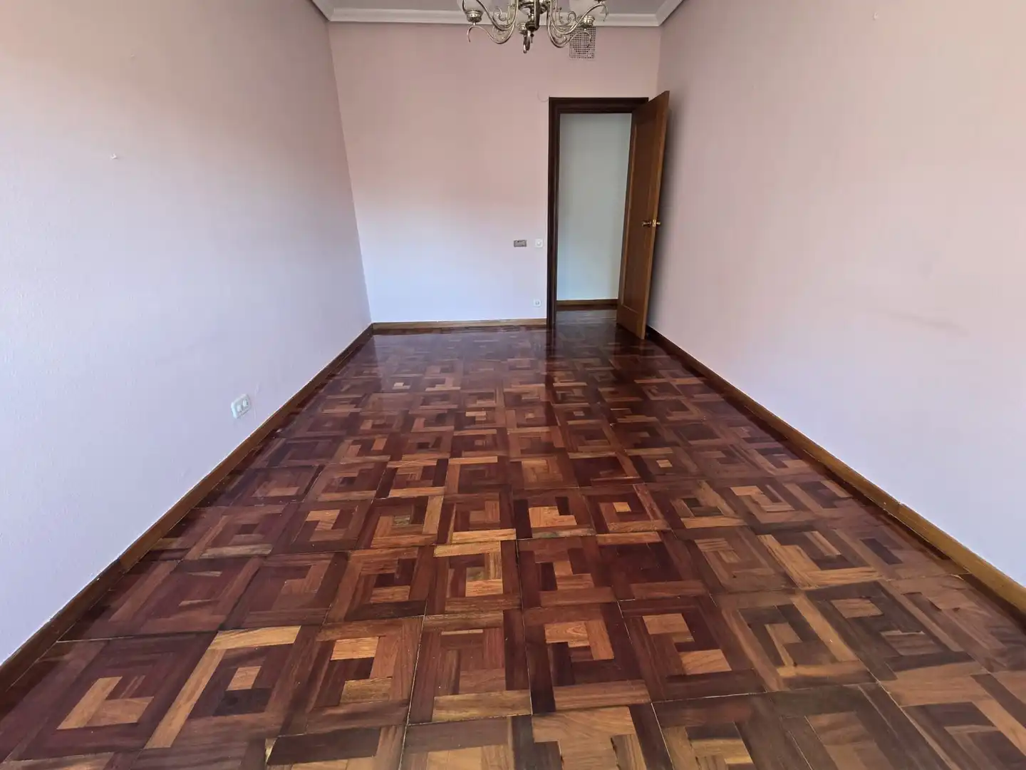 Dormitori de Àtic en venda en  Logroño amb Aire condicionat, Calefacció i Terrassa