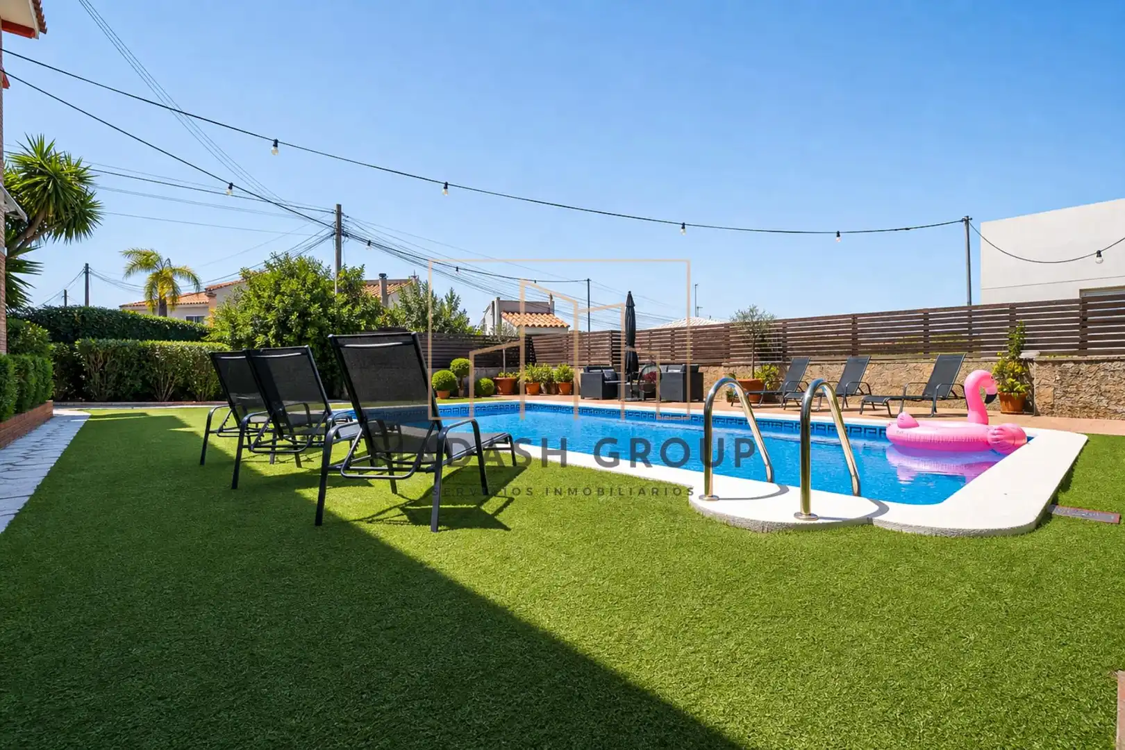 Piscina de Casa o xalet en venda en Cunit amb Aire condicionat, Calefacció i Jardí privat