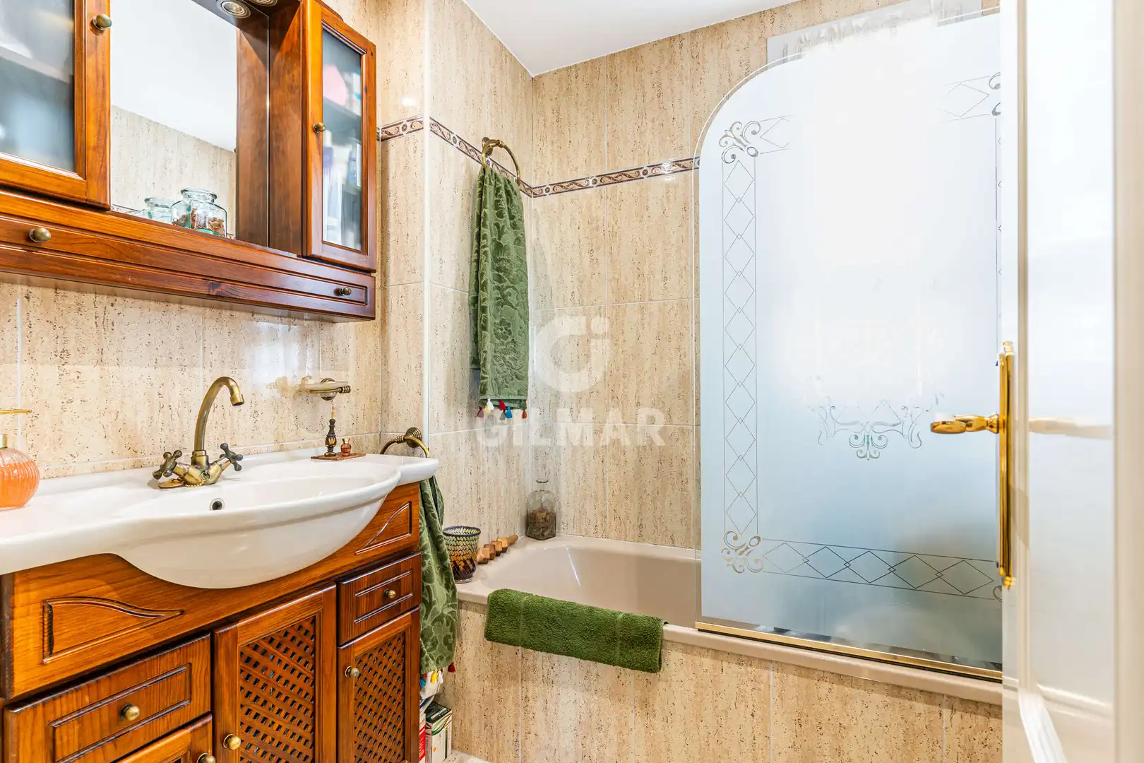 Bathroom of Flat for sale in Madrid  with Heating, Private garden and Storage room