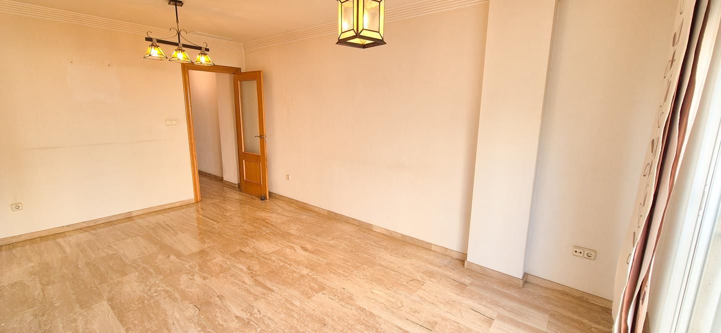 Bedroom of Flat for sale in Elche / Elx