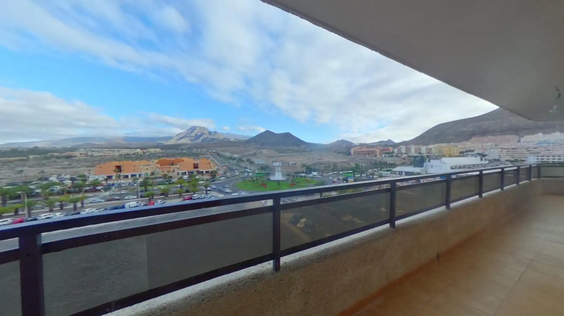 Vista exterior de Piso en venta en Arona con Balcón