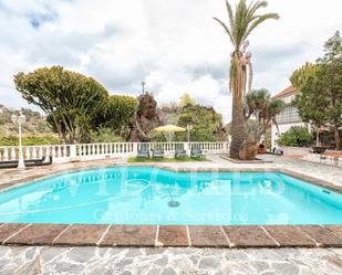 Piscina de Casa o xalet en venda en Las Palmas de Gran Canaria amb Aire condicionat, Jardí privat i Terrassa