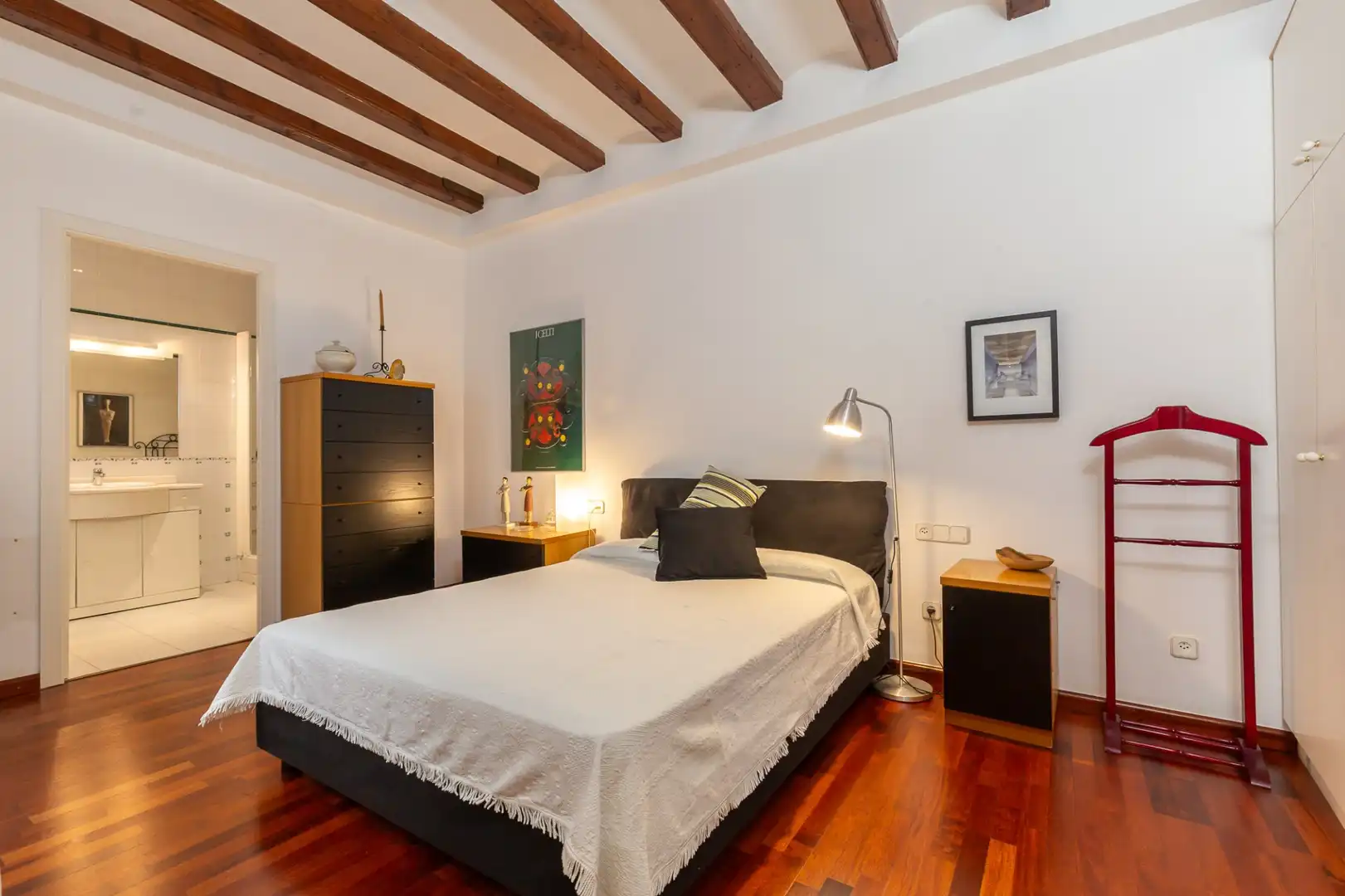 Habitación de Piso en venta en Barcelona con Calefacción, Amueblado y Balcón