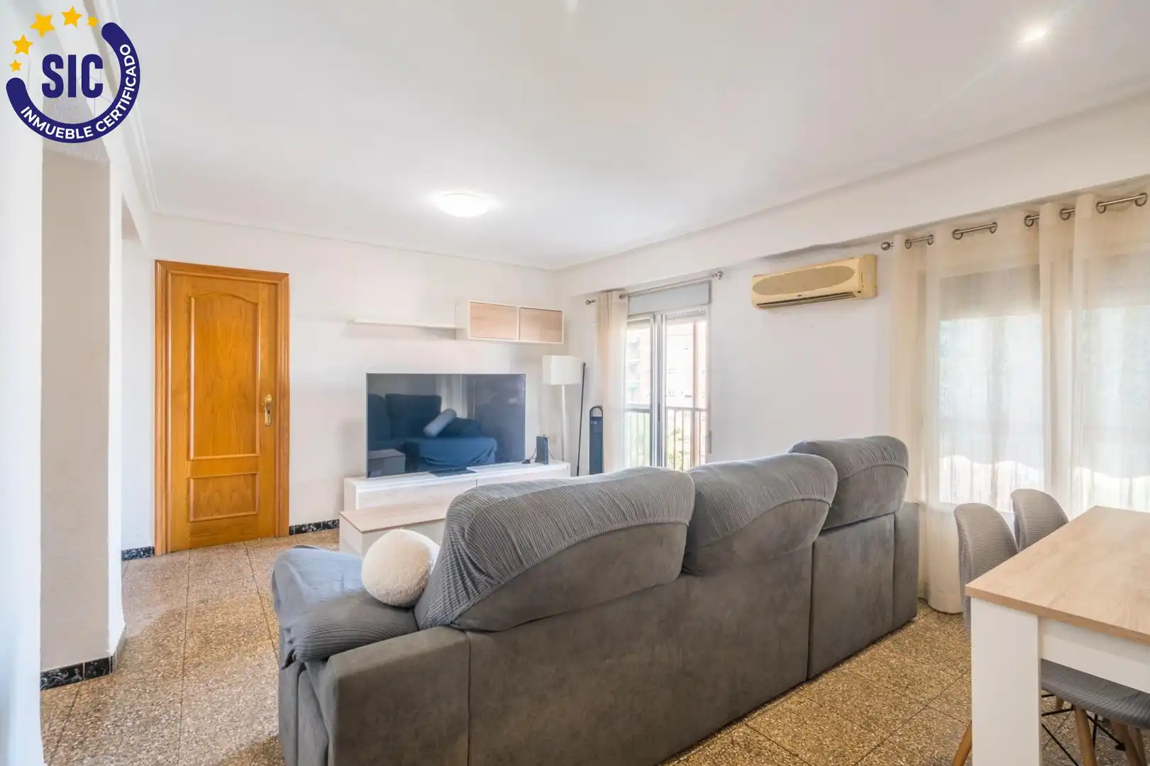 Sala de estar de Piso en venta en Valencia con Aire acondicionado y Balcón