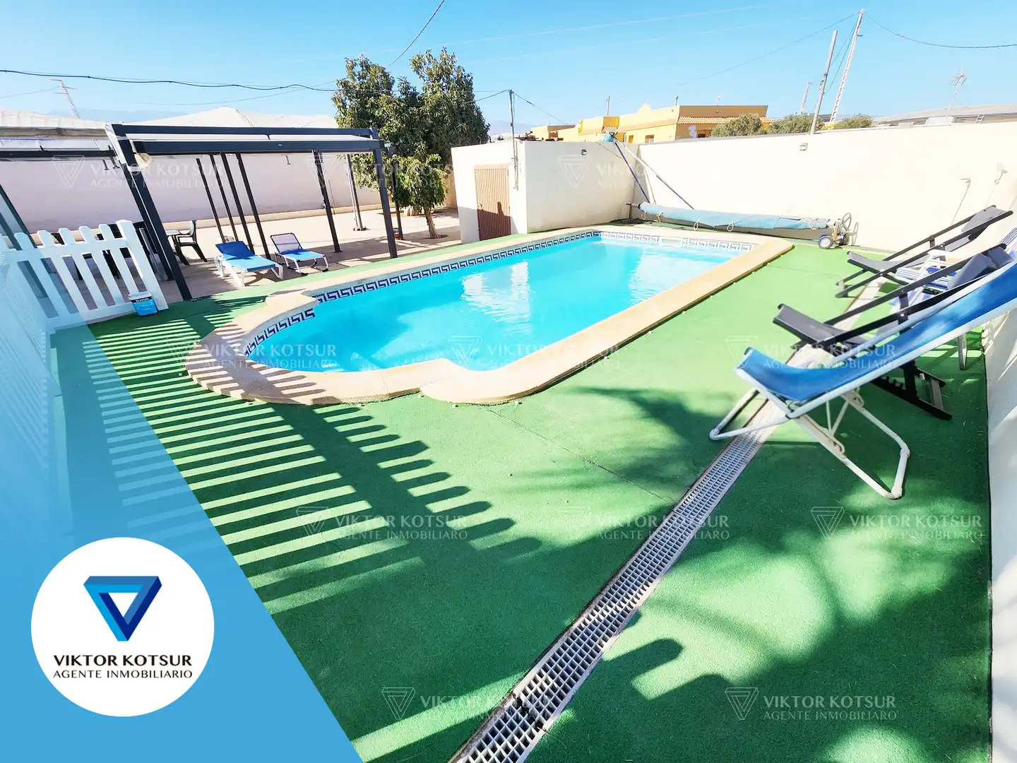 Piscina de Finca rústica en venta en Roquetas de Mar con Jardín privado, Terraza y Piscina