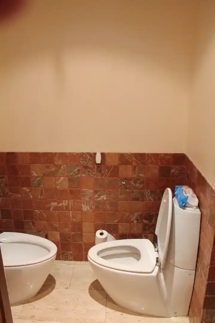 Baño de Piso en venta en  Sevilla Capital con Aire acondicionado y Piscina