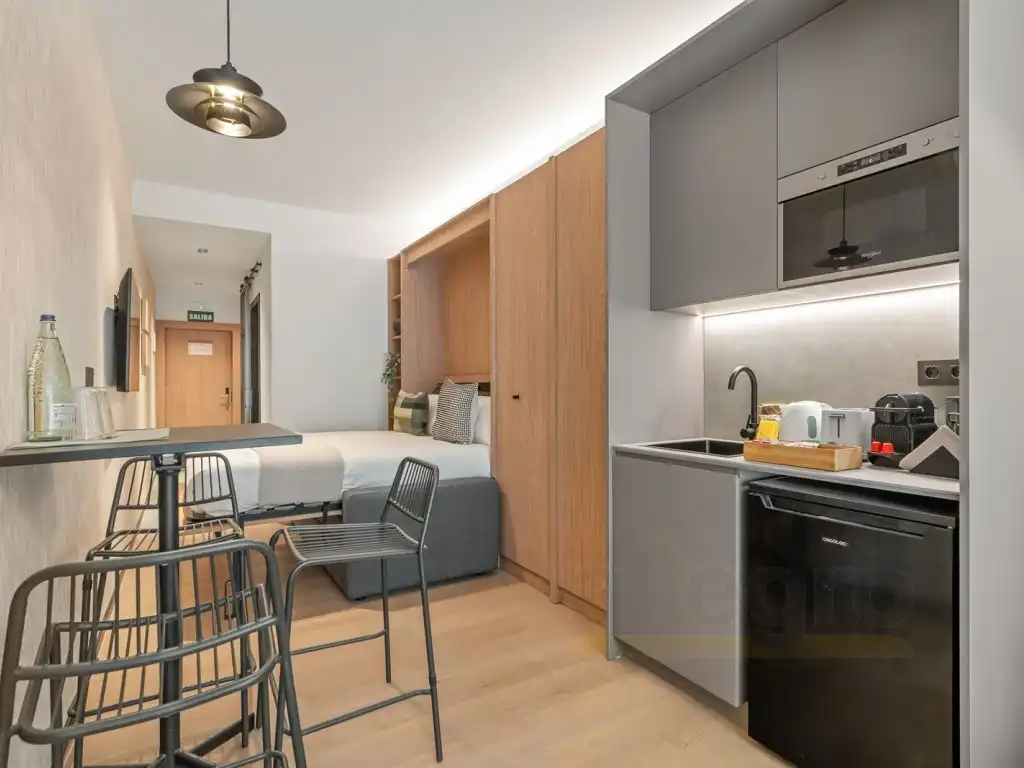 Bedroom of Commercial properties for sale in Puente de Vallecas