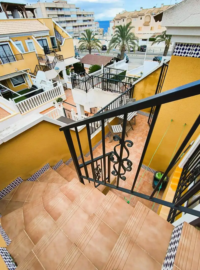 Terrassa de Casa o xalet en venda en Elche / Elx amb Aire condicionat, Jardí privat i Terrassa
