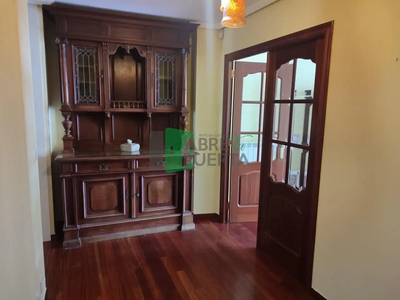 Piso de alquiler en Ourense Capital  con Calefacción, Parquet y Trastero