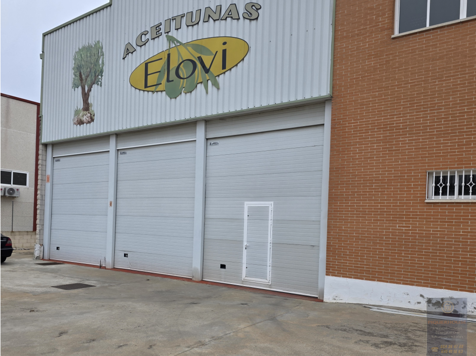 Industrial buildings to rent in Casarrubios del Monte pueblo