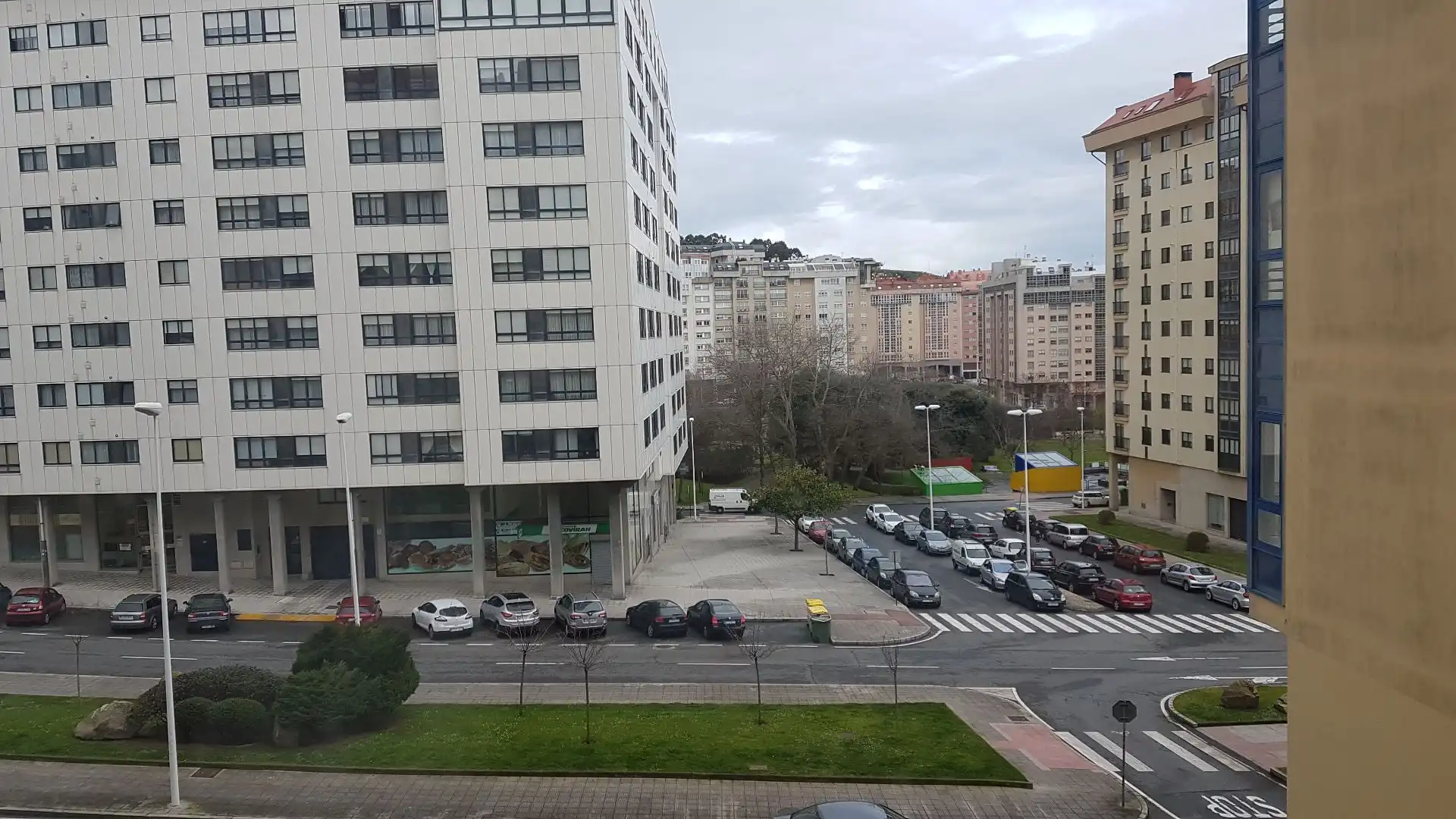 Aparcament de Pis de lloguer en A Coruña Capital  amb Calefacció