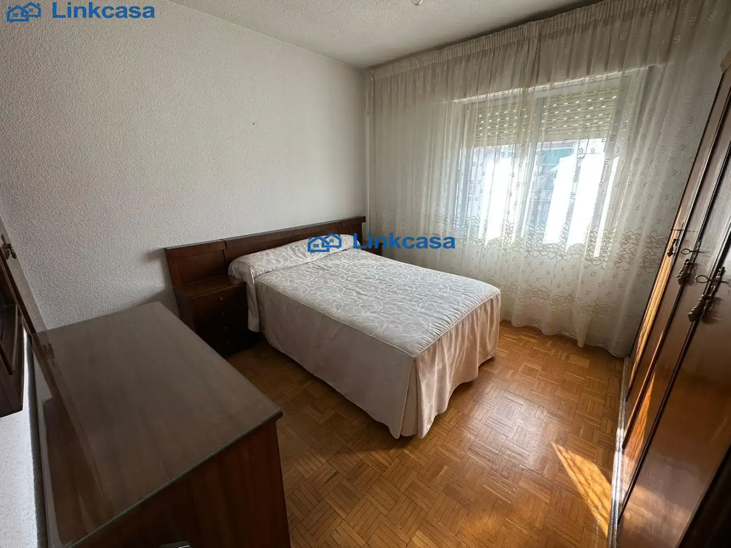 Bedroom of Flat for sale in Madrid  with Heating, Parquet flooring and Terrace